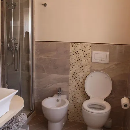 Il Giramondo 3* פיזה